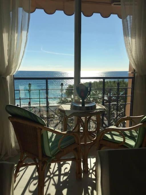 Victoria Bilocale Centro Citta E Vista Mare Διαμέρισμα Μεντόν Εξωτερικό φωτογραφία